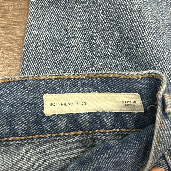 Pacsun boyfriend jeans. size 23 - Picture 4 of 4